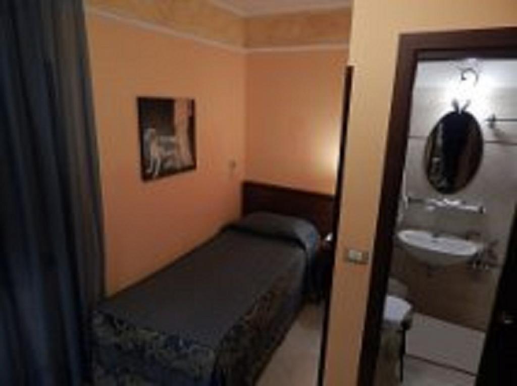 B&B Degli Amici Ciampino Room photo